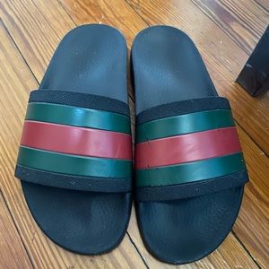 Gucci flip flops